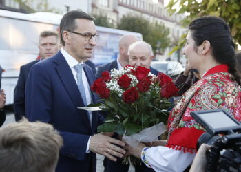 13.10.2018 Opatów. Premier Mateusz Morawiecki spotkał się z mieszkańcami miasta / Jarosław Kubalski / Radio Kielce