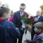 13.10.2018 Opatów. Premier Mateusz Morawiecki spotkał się z mieszkańcami miasta / Jarosław Kubalski / Radio Kielce