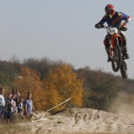 14.10.2018 Dębska Wola. „100 minut dla 100-lecia” - zawody motocrossowe na 100 lecie odzyskania niepodległości Polski / Jarosław Kubalski / Radio Kielce