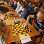 14.10.2018 Kielce. WDK. Turniej szachowy i pokaz żywych szachów / Jarosław Kubalski / Radio Kielce