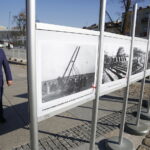 16.10.2018 Kielce. Wystawa na Rynku „Wodociągi Kieleckie – Dziecko Niepodległej Polski”. Wodociągi na starych fotografiach / Jarosław Kubalski / Radio Kielce