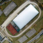 19.10.2018 Kielce. Odbiór techniczny zadaszenia pneumatycznego na boisku wielofunkcyjnym ORLIK przy Szkole Podstawowej  nr 27 / Jarosław Kubalski / Radio Kielce