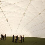 19.10.2018 Kielce. Odbiór techniczny zadaszenia pneumatycznego na boisku wielofunkcyjnym ORLIK przy Szkole Podstawowej  nr 27 / Jarosław Kubalski / Radio Kielce