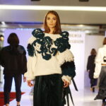 20.10.2018 Kielce. IV Akademia Off Fashion. Pokaz mody w galerii handlowej Echo / Jarosław Kubalski / Radio Kielce