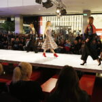 20.10.2018 Kielce. IV Akademia Off Fashion. Pokaz mody w galerii handlowej Echo / Jarosław Kubalski / Radio Kielce