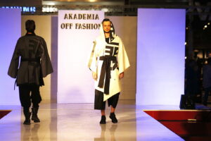 20.10.2018 Kielce. IV Akademia Off Fashion. Pokaz mody w galerii handlowej Echo / Jarosław Kubalski / Radio Kielce