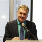 23.10.2018 Kielce. Targi Kielce. Podpisanie umowy przez MPK i PGNiG na budowę stacji paliw gazu ziemnego. Prezydent Kielc Wojciech Lubawski / Jarosław Kubalski / Radio Kielce