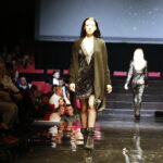 25.10.2018 Kielce. IV Akademia Off Fashion. Pokaz mody w KCK. Kolekcja Angeliki Józefczyk / Jarosław Kubalski / Radio Kielce