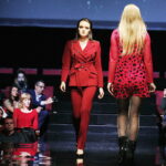 25.10.2018 Kielce. IV Akademia Off Fashion. Pokaz mody w KCK. Kolekcja Angeliki Józefczyk / Jarosław Kubalski / Radio Kielce