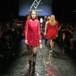 25.10.2018 Kielce. IV Akademia Off Fashion. Pokaz mody w KCK. Kolekcja Angeliki Józefczyk / Jarosław Kubalski / Radio Kielce