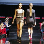 25.10.2018 Kielce. IV Akademia Off Fashion. Pokaz mody w KCK. Kolekcja Ewy Łukawskiej / Jarosław Kubalski / Radio Kielce