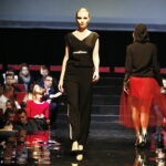 25.10.2018 Kielce. IV Akademia Off Fashion. Pokaz mody w KCK. Kolekcja Ewy Łukawskiej / Jarosław Kubalski / Radio Kielce