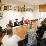 25.10.2018 Kielce UJK. Konferencja prasowa na temat inwestycji na uniwersytecie. Prorektorzy Monika Szpringer, Barbara Zbroińska, rektor Jacek Semaniak i doradca wicepremiera Jarosława Gowina Renata Janik / Jarosław Kubalski / Radio Kielce