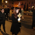 31.10.2018 Kielce. Noc Świętych. Procesja z relikwiami z Kościoła Akademickiego na Cmentarz Stary / Jarosław Kubalski / Radio Kielce