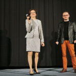 31.10.2018 Kielce. Kino "Moskwa". "Patriotyczne środy z Niepodległą” . Wojewoda Agata Wojtyszek i reżyser Konrad Łęcki przed projekcja filmu "Wyklety" / Jarosław Kubalski / Radio Kielce