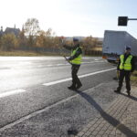 31.10.2018 Ćmińsk. Policja przeprowadza akcję "Znicz" / Jarosław Kubalski / Radio Kielce