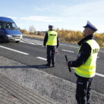 31.10.2018 Ćmińsk. Policja przeprowadza akcję "Znicz" / Jarosław Kubalski / Radio Kielce