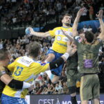 3. kolejka Ligi Mistrzów Piłkarzy ręcznych: Montpellier HB - PGE Vive Kielce / Krzysztof Bujnowicz / Radio Kielce