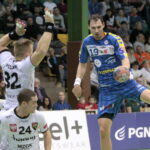 6. kolejka PGNiG Superligi piłkarzy ręcznych: Piotrkowianin Piotrków T. - PGE Vive Kielce / Krzysztof Bujnowicz / Radio Kielce