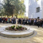 Odsłonięcie chaczkara i wystawa prac uczniów z udziałem ambasadora Armenii w kieleckim Plastyku / Mateusz Kaczmarczyk / Radio Kielce