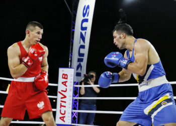 Mecz Polska - Turcja w ramach Światowej Konfrontacji Boksu Olimpijskiego. Bartosz Gołębiewski – Onder Sipal / Marzena Mąkosa / Radio Kielce