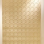 Obiekty z wystawy "Lekcja dizajnu" prezentującej polskie projekty tworzone z myślą o dzieciach. Mata z filcu - 1300zł / Marzena Mąkosa / Radio Kielce