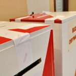 Otwarcie urn z głosami oddanymi przez mieszkańców Kielc na zadania zgłoszone do Budżetu Obywatelskiego / Marzena Mąkosa / Radio Kielce