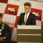 Inauguracja roku akademickiego na Politechnice Świętokrzyskiej. Przemawia Krzysztof Słoń - senator RP / Marzena Mąkosa / Radio Kielce