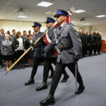 Ślubowanie nowo przyjętych funkcjonariuszy policji / Marzena Mąkosa / Radio Kielce