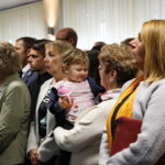 Ślubowanie nowo przyjętych funkcjonariuszy policji / Marzena Mąkosa / Radio Kielce