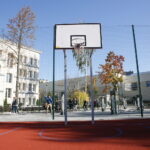 Otwarcie kompleksu boisk sportowych oraz siłowni zewnętrznej przy VII LO im. J.Piłsudskiego / Marzena Mąkosa / Radio Kielce