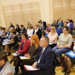 Podpisanie umów na szerokopasmowy internet dla szkół w Liceum Ogólnokształcącym im. J. Piłsudskiego w Kielcach / Marzena Mąkosa / Radio Kielce