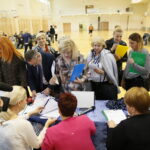 Podpisanie umów na szerokopasmowy internet dla szkół w Liceum Ogólnokształcącym im. J. Piłsudskiego w Kielcach / Marzena Mąkosa / Radio Kielce