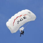 Skoki spadochronowe / Marzena Mąkosa / Radio Kielce