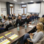 Inauguracja II edycji projektu pt.: "Akademia bezpieczeństwa 2", który zakłada realizację bezpłatnych szkoleń z zakresu bezpieczeństwa dla szkół ponadpostawowych w Kielcach / Marzena Mąkosa / Radio Kielce