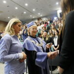 Uroczysta immatrykulacja na Wydziale Lekarskim UJK. Wręczenie legitymacji studenckich / Marzena Mąkosa / Radio Kielce