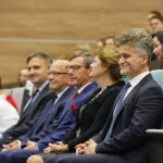 Uroczysta immatrykulacja na Wydziale Lekarskim UJK. Na zdjęciu (po prawej): Krzysztof Słoń - senator RP / Marzena Mąkosa / Radio Kielce