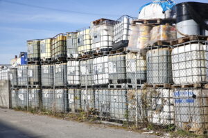 Składowisko niebezpiecznych odpadów przy ulicy Krakowskiej / Marzena Mąkosa / Radio Kielce