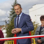 Otwarcie wyremontowanej drogi w Zajączkowie w gminie Piekoszów. Na zdjęciu: Zbigniew Piątek - wójt Piekoszowa / Marzena Mąkosa / Radio Kielce
