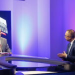 „Debaty o Kielcach”: Krzysztof Adamczyk i Artur Gierada. Na zdjęciu: Radosław Podsiadły - Polskie Radio Kielce i Artur Gierada - poseł PO i kandydat na prezydenta Kielc / Marzena Mąkosa / Radio Kielce