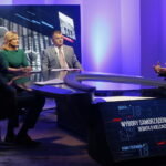 „Debaty o Kielcach”: Krzysztof Adamczyk i Artur Gierada. Na zdjęciu (od lewej): Krzysztof Adamczyk - kandydat na prezydenta Kielc, Beata Oleś - TVP 3 Kielce, Radosław Podsiadły - Polskie Radio Kielce i Artur Gierada - poseł PO i kandydat na prezydenta Kielc / Marzena Mąkosa / Radio Kielce