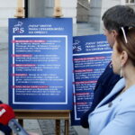 Konferencja PiS na kieleckim Rynku / Marzena Mąkosa / Radio Kielce