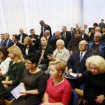 Konferencja w urzędzie wojewódzkim. Elżbieta Rafalska - minister rodziny, pracy i polityki społecznej wraz z wojewodą podsumowała ministerialne programy realizowane w województwie świętokrzyskim / Marzena Mąkosa / Radio Kielce