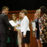 Odznaczenia dla zasłużonych nauczycieli z okazji Dnia Edukacji Narodowej w Zespole Państwowych Szkół Muzycznych w Kielcach / Marzena Mąkosa / Radio Kielce