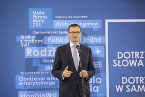 Spotkanie premiera Mateusza Morawieckiego z mieszkańcami Ostrowca Świętokrzyskiego / Marzena Mąkosa / Radio Kielce