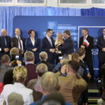 Spotkanie premiera Mateusza Morawieckiego z mieszkańcami Ostrowca Świętokrzyskiego / Marzena Mąkosa / Radio Kielce