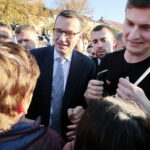 Spotkanie premiera Mateusza Morawieckiego z mieszkańcami Staszowa / Marzena Mąkosa / Radio Kielce