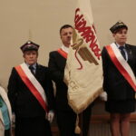 Odsłonięcie tablicy poświęconej wicepremierowi Przemysławowi Gosiewskiemu. Biskup Andrzej Kaleta  / Marzena Mąkosa / Radio Kielce