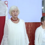 Otwarcie nowo wyremontowanych pomieszczeń warsztatów terapii zajęciowej w DPS im. Św. Brata Alberta przy ul. Żeromskiego. Występy kobiet mieszkających w ośrodku / Marzena Mąkosa / Radio Kielce