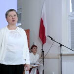 Otwarcie nowo wyremontowanych pomieszczeń warsztatów terapii zajęciowej w DPS im. Św. Brata Alberta przy ul. Żeromskiego. Występy kobiet mieszkających w ośrodku / Marzena Mąkosa / Radio Kielce